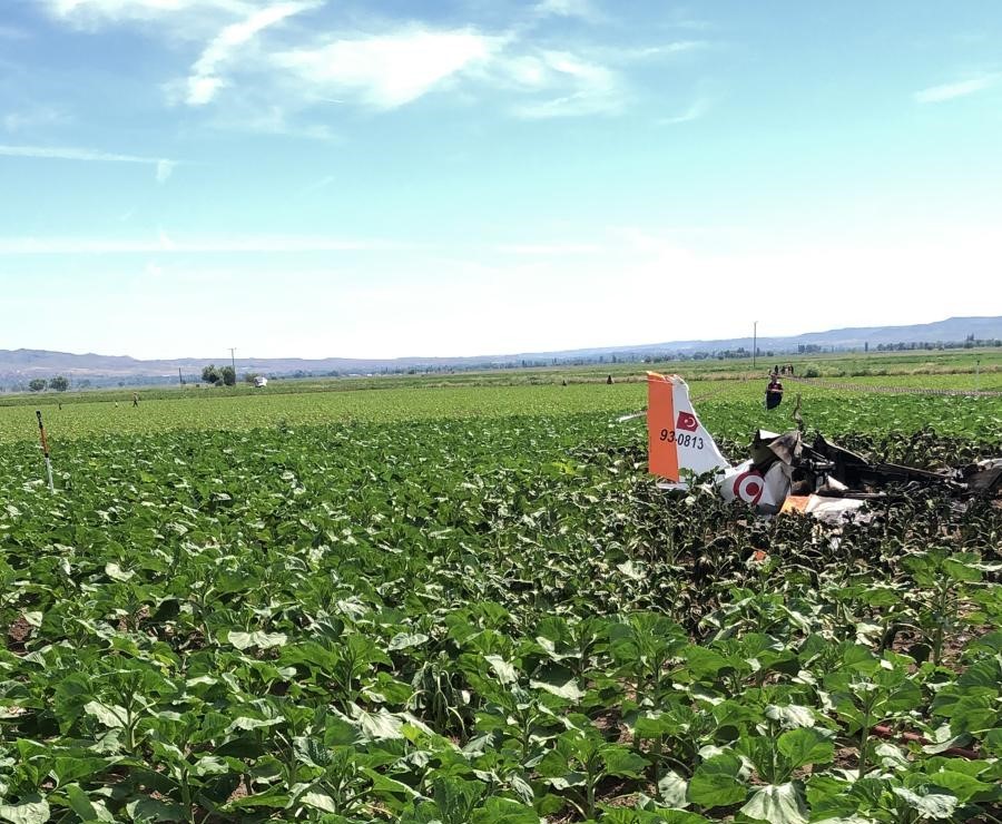 Düşen eğitim uçağındaki şehit pilotların naaşları Adli Tıp’a kaldırıldı