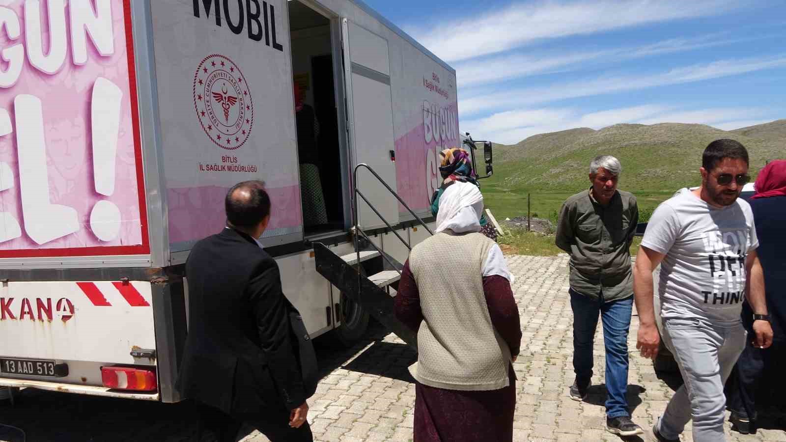 Bitlis'te mobil KETEM tırı köy köy geziyor