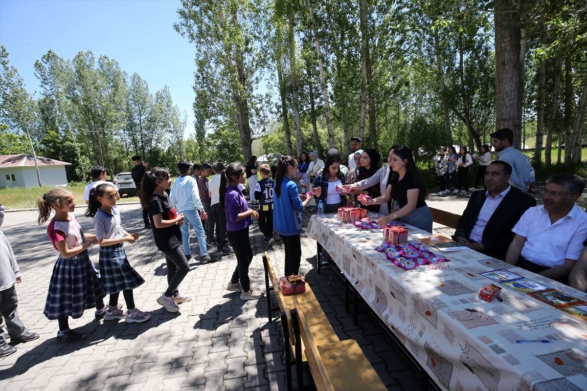 Muş'ta bakım ve eğlence timi işbaşında