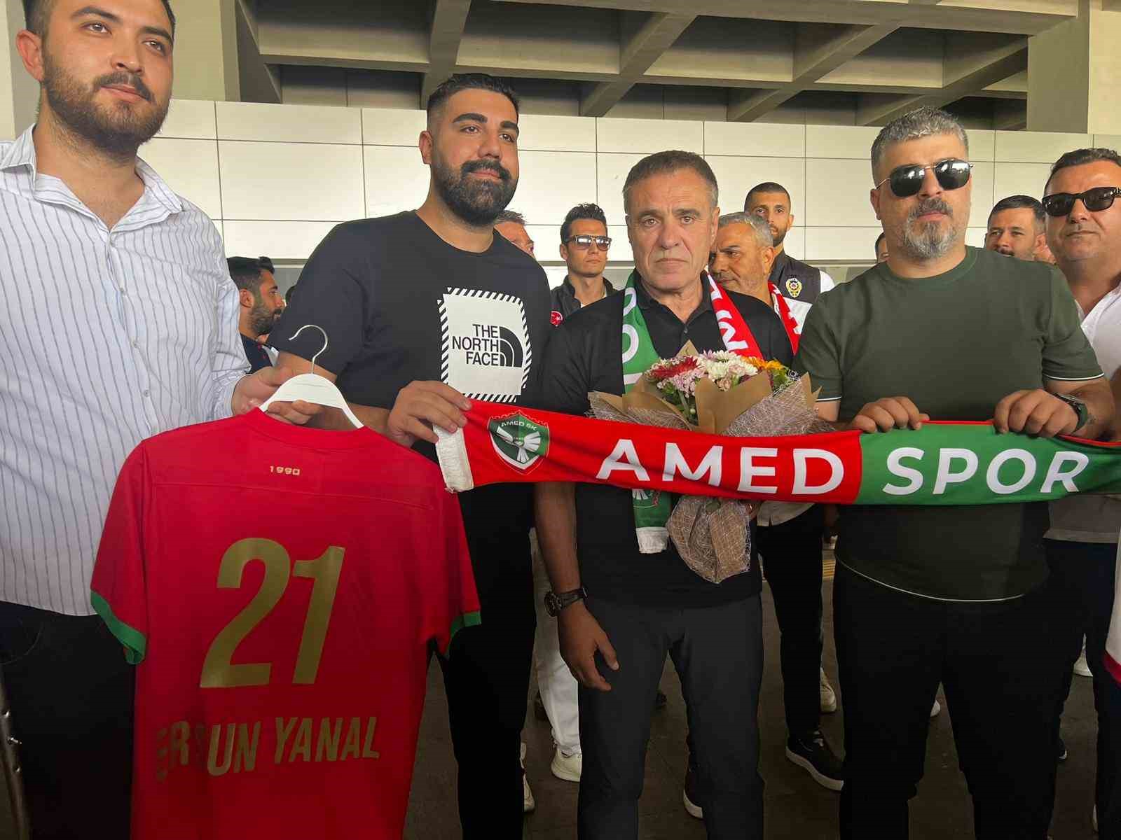 Amedspor’un yeni teknik direktörü Ersun Yanal, Diyarbakır’da