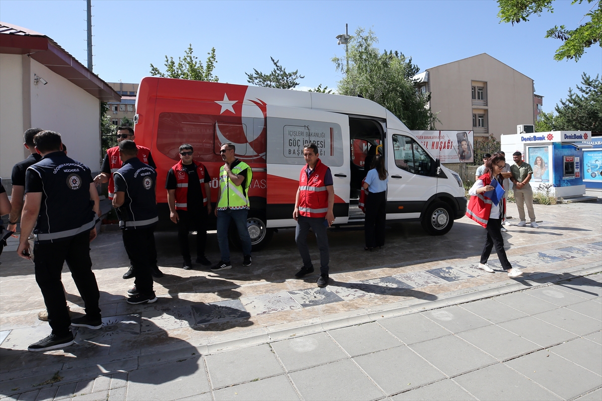 Muş'ta mobil göç noktası aracı hizmete başladı