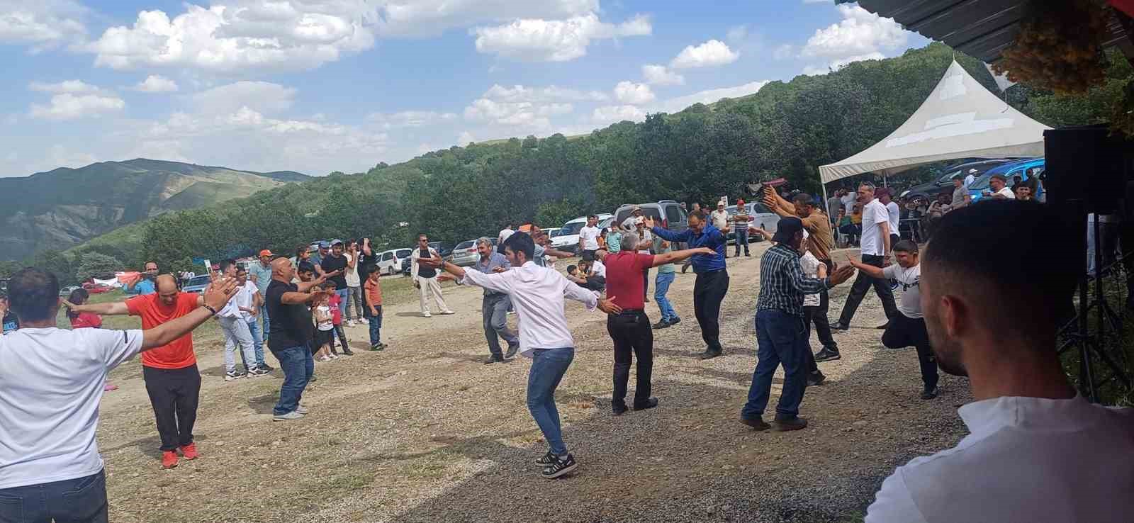 Erzurum'da çifte bayram coşkusu