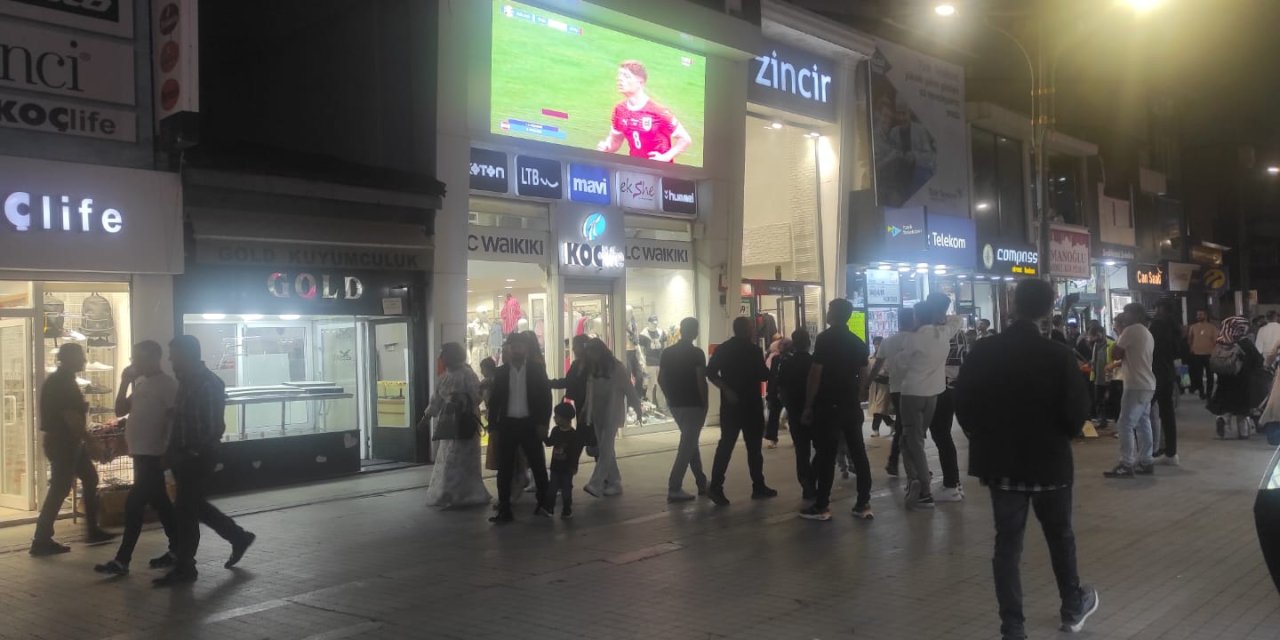 Cumhuriyet Caddesi'nde EURO 2024 Coşkusu!