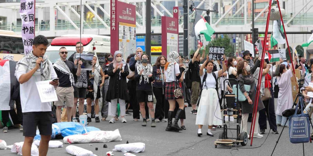 Gazze’de yaşanan insanlık dramı Tokyo’nun kalbinde canlandırıldı