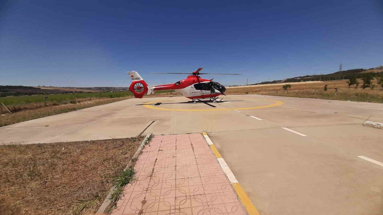 Diyarbakır’da ambulans helikopter 1 günlük bebek için havalandı