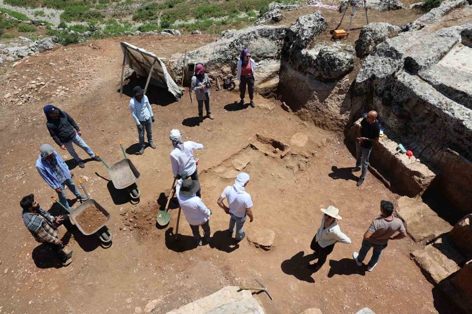 Diyarbakır’da Roma dönemine ait 60 çocuk mezarı bulundu