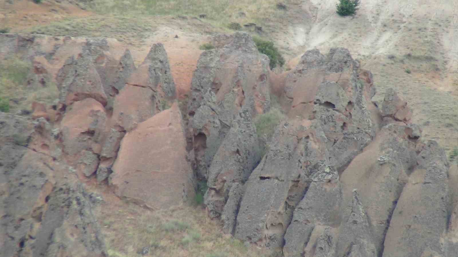 Kars’ın peri bacaları adeta büyülüyor