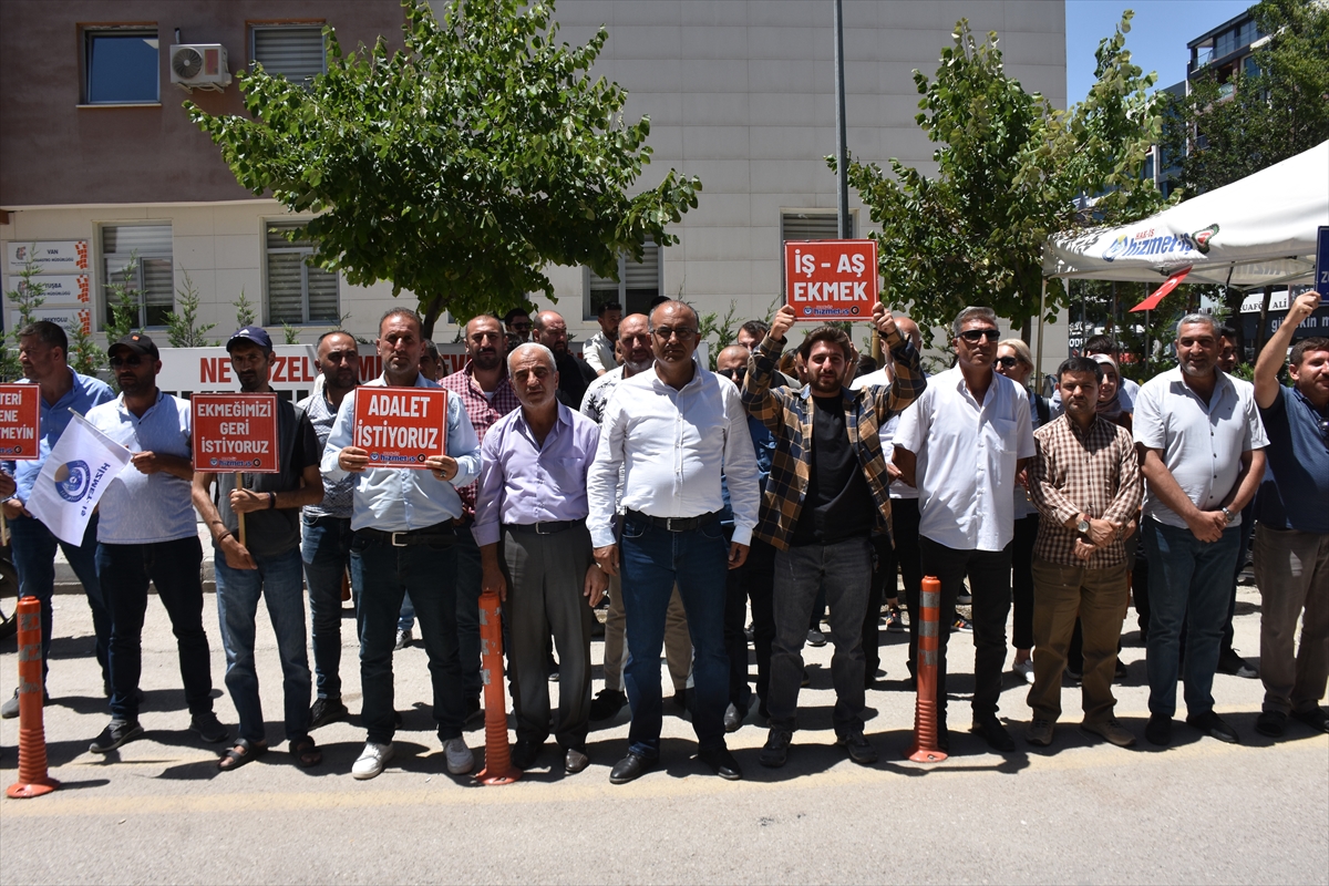 Van'da işten çıkarılan belediye işçilerinin 3 aydır eylemi sürüyor