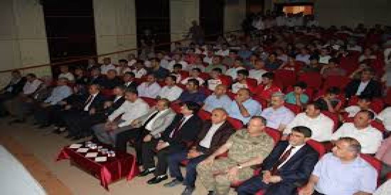 Bitlis'te "15 Temmuz" konulu konferans düzenlendi