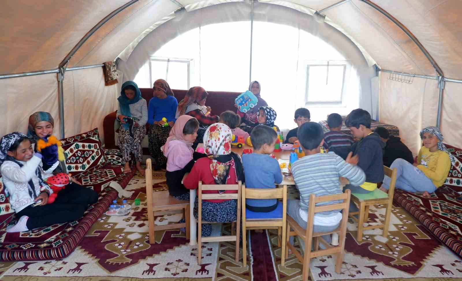 Erzurum yaylarında göçerlere Kur’an kursu