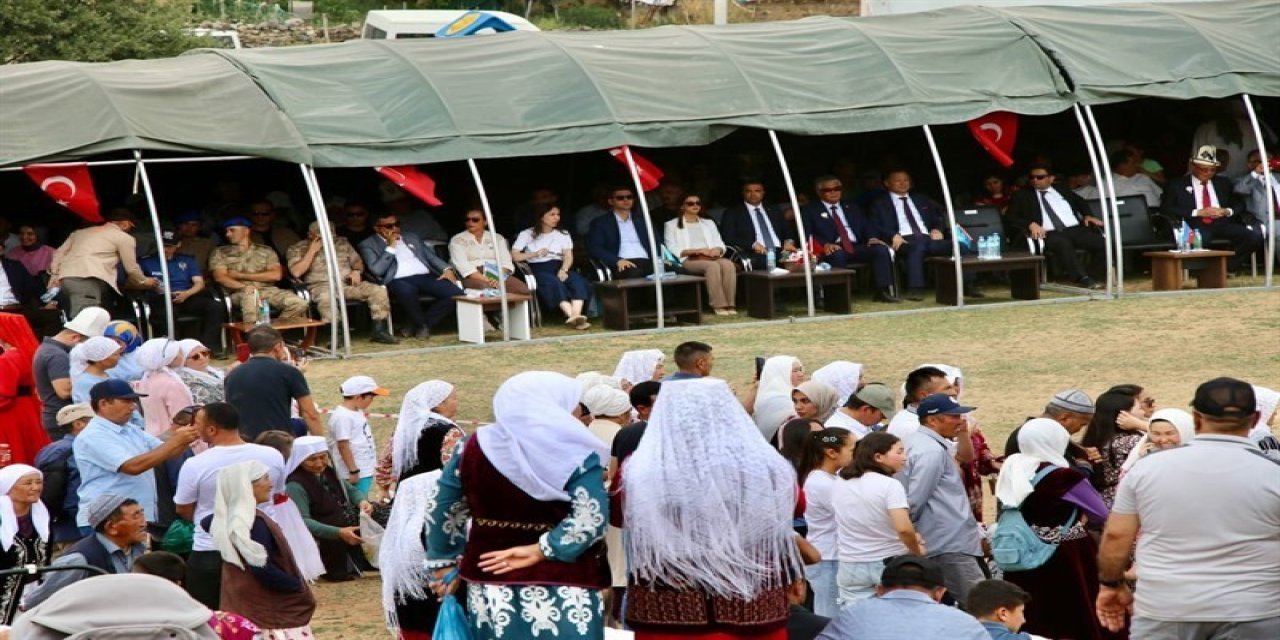 Van’a yerleşen Kırgızların 42.yıl dönümleri kutlandı