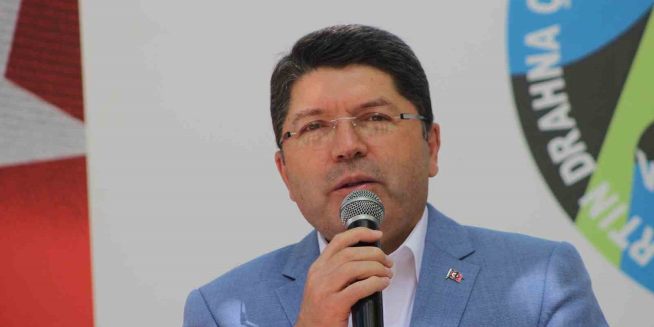 Bakan Tunç: "TBMM’de milletvekillerimiz dünyaya bir demokrasi dersi verdi"