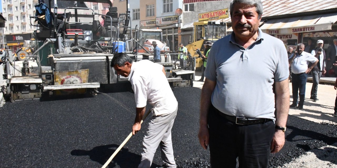 Patnos’a ilk asfalt döküldü