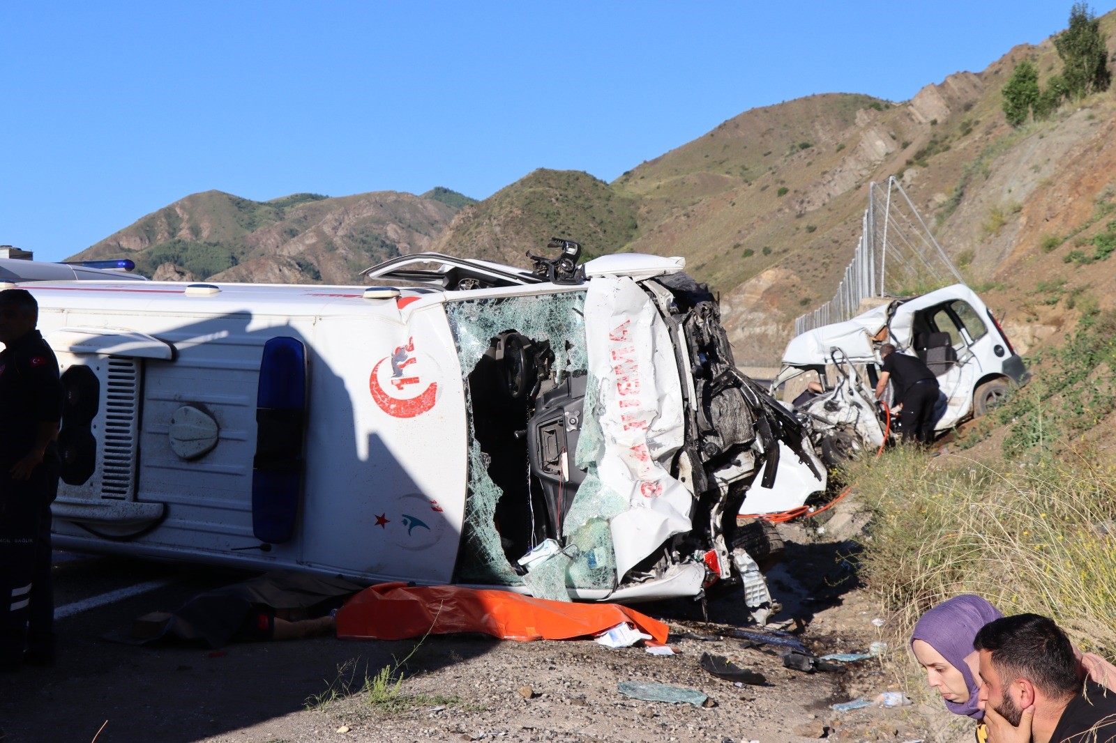 Erzurum’da hasta taşıyan ambulans kaza yaptı: 4 ölü, 1 yaralı