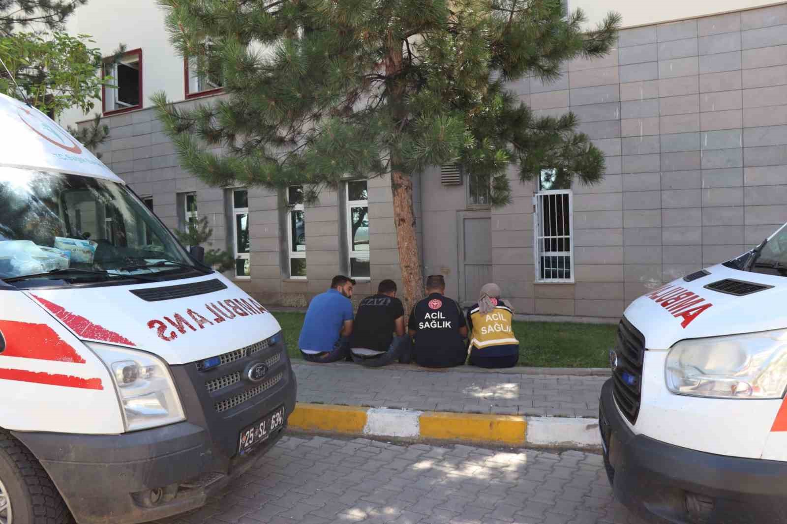 Erzurum'daki ambulans kazası yakınlarını hüzne boğdu