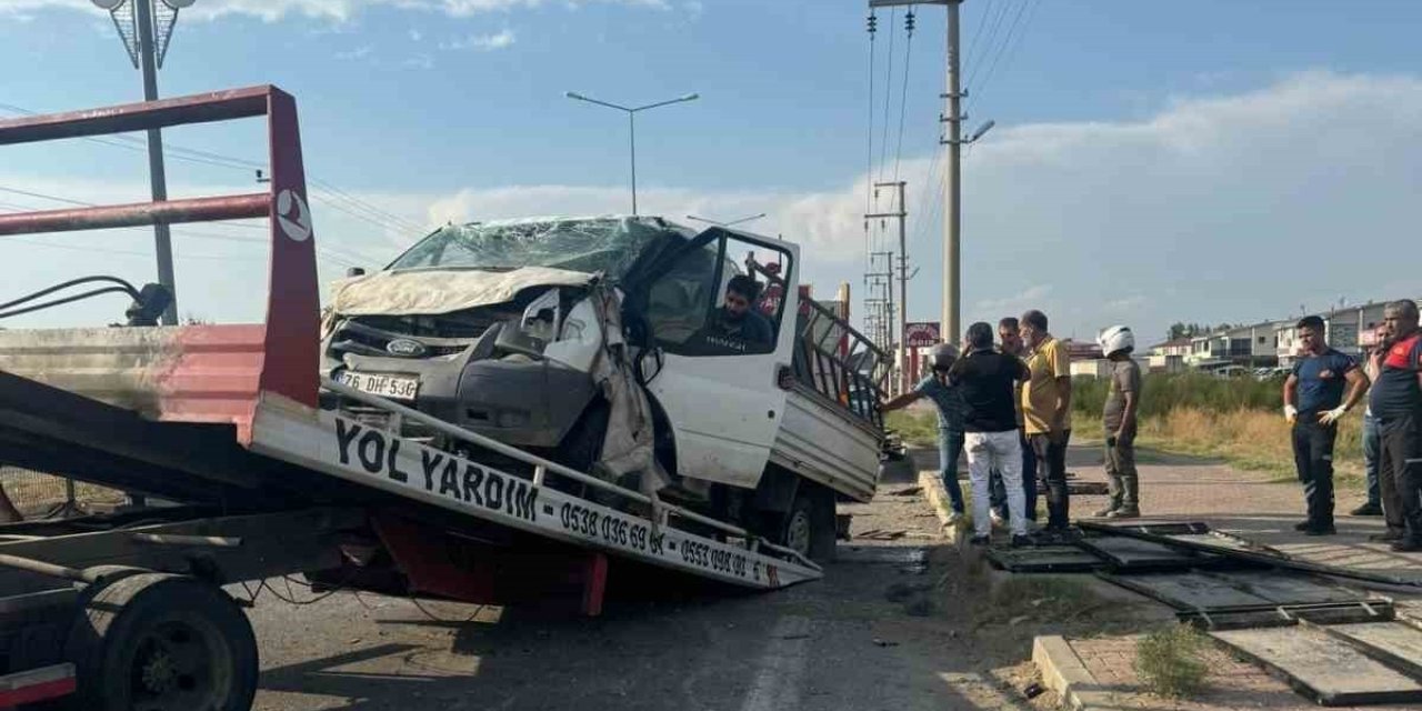 Ağrı-Iğdır Karayolunda kaza: 3 yaralı