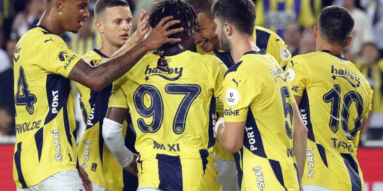 Fenerbahçe, Süper Lig’e 3 puanla başladı