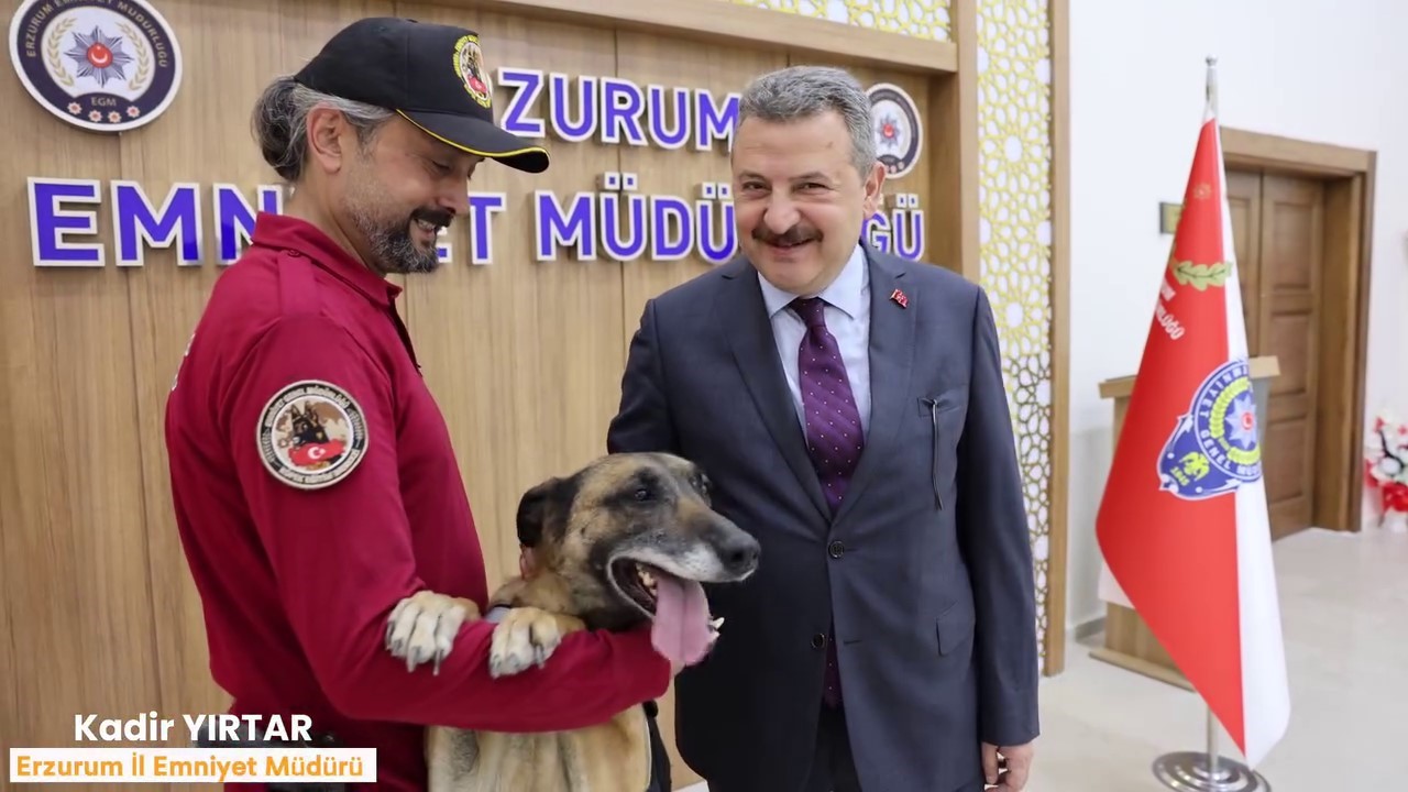 Erzurum'un Narkotik köpeği Eris’e duygu dolu veda