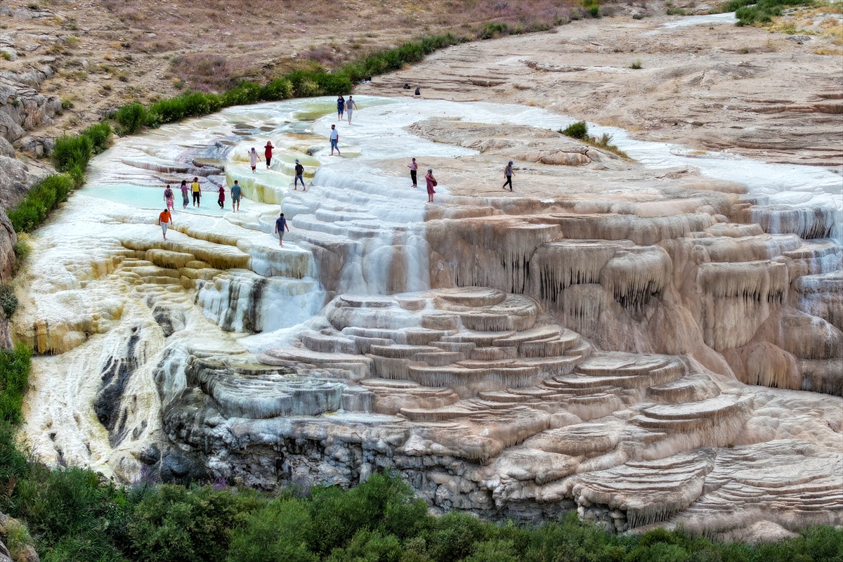 Burası da Van'ın Pamukkale'si