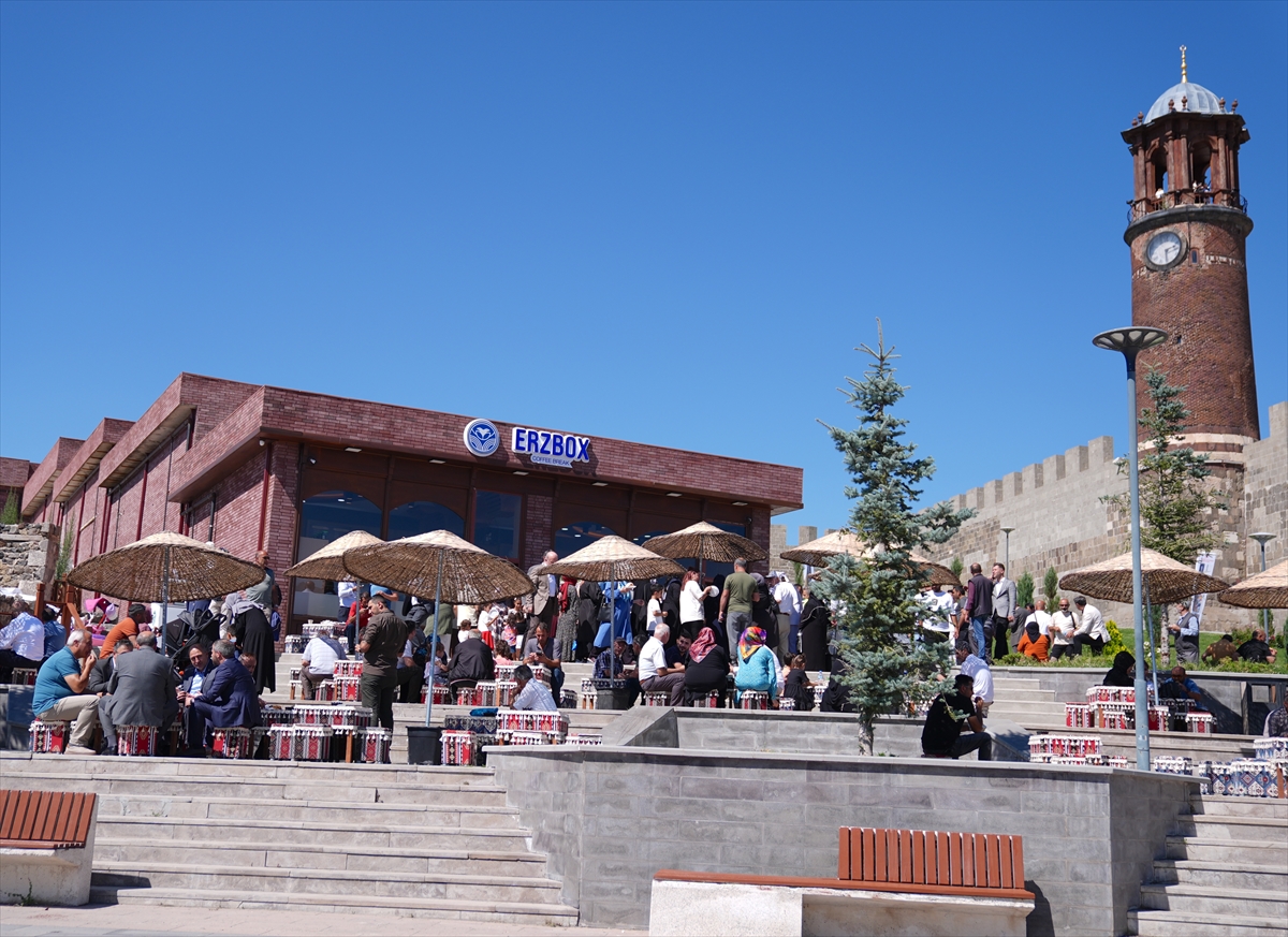 Erzurum'da kentin kahve kültürünü "Erz Box" tanıtacak