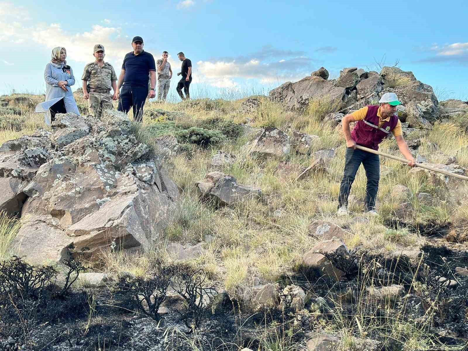 Nemrut Kalderası’nda 7 dekarlık alan kül oldu