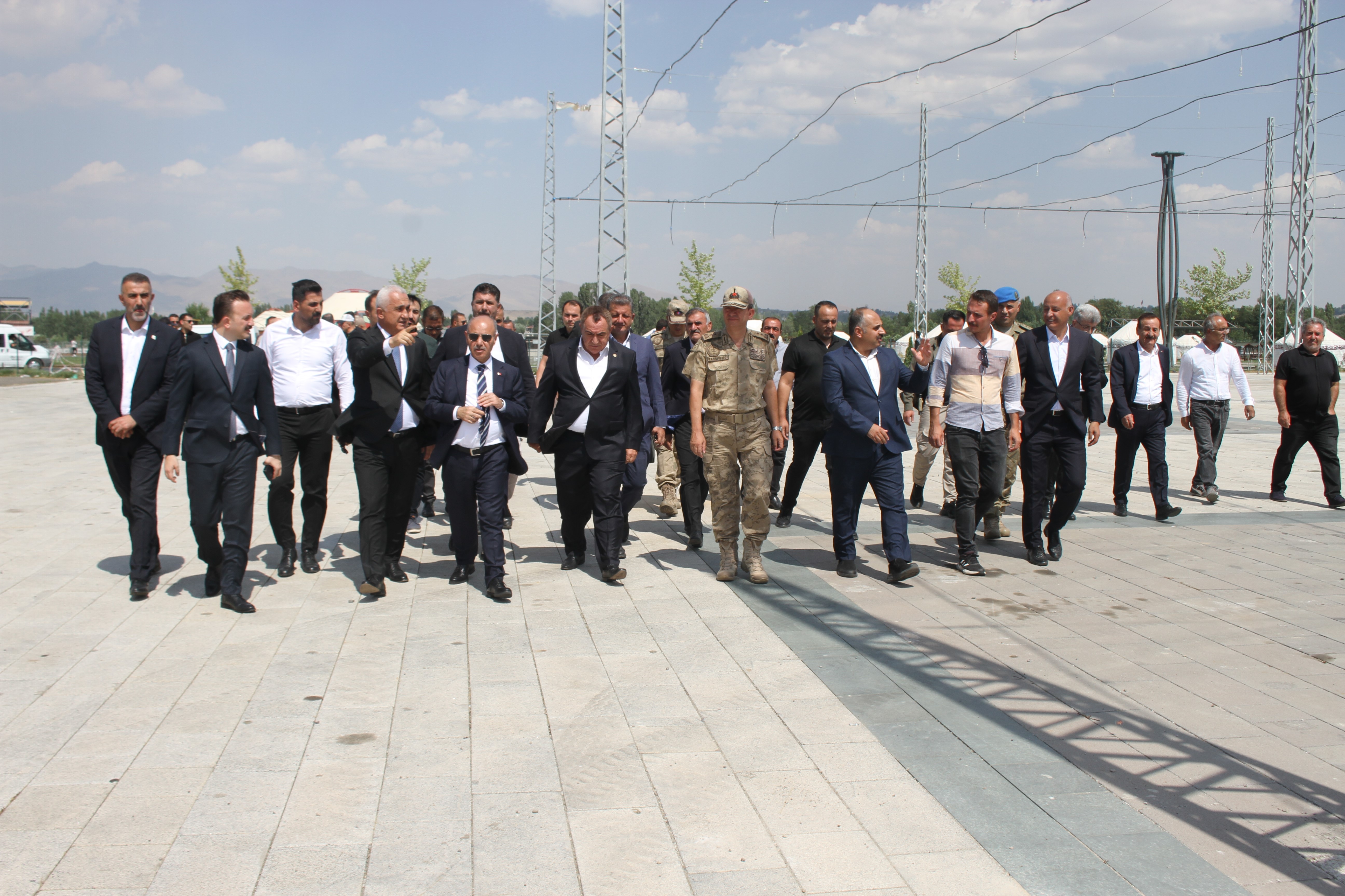 Bakan Yardımcısı Aktaş, Muş'ta son hazırlıkları inceledi