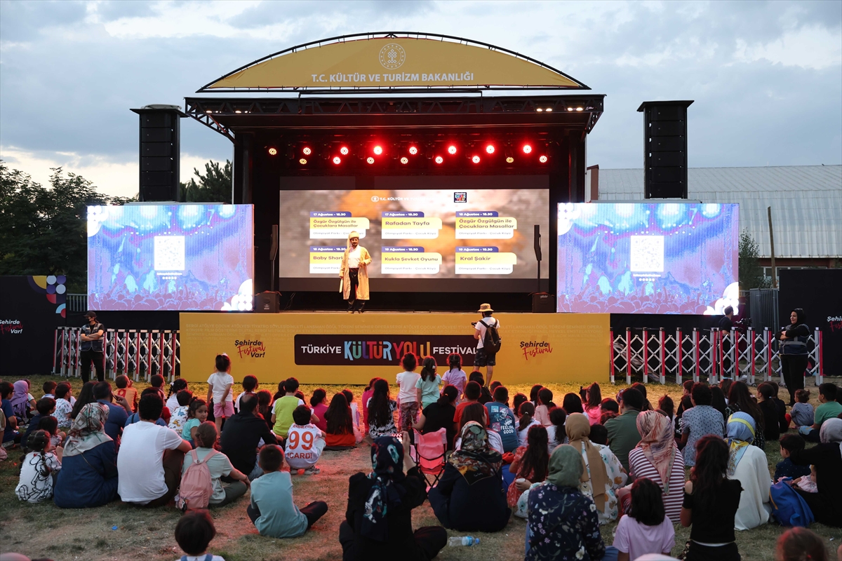 Erzurum Kültür Yolu Festivali yoğun ilgi görüyor