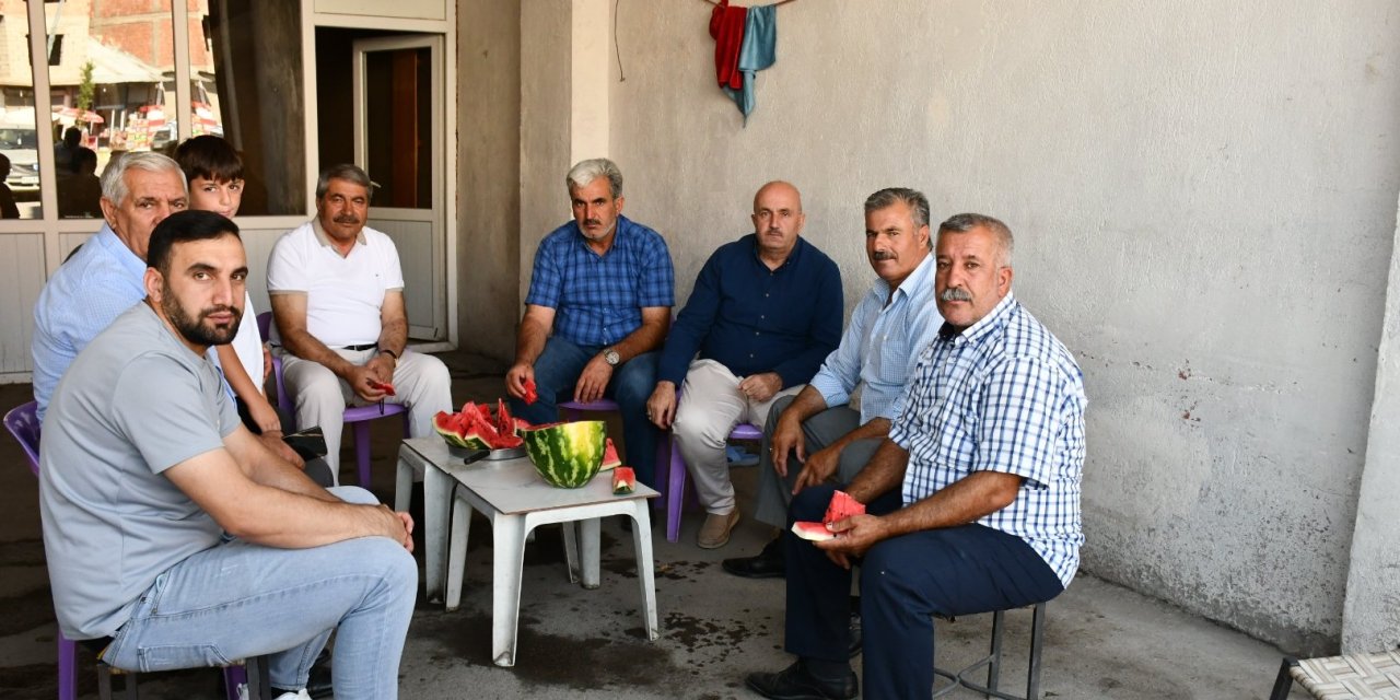 Patnos Belediye Başkanı Taşkın Makamını Sokağa Taşıdı