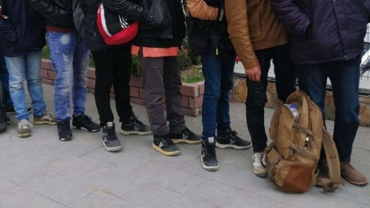 Van'da 83 düzensiz göçmen yakalandı