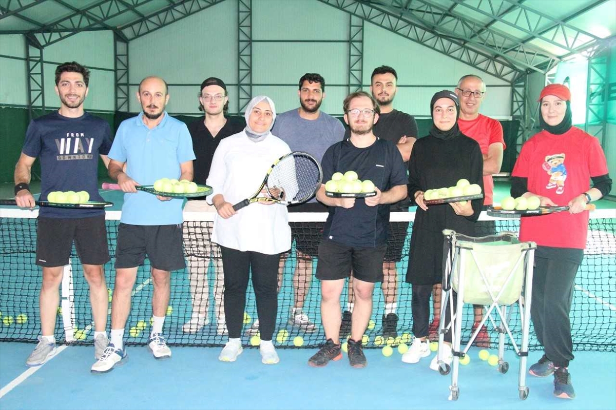 Erzurum'da tenis kortu sezona hazır