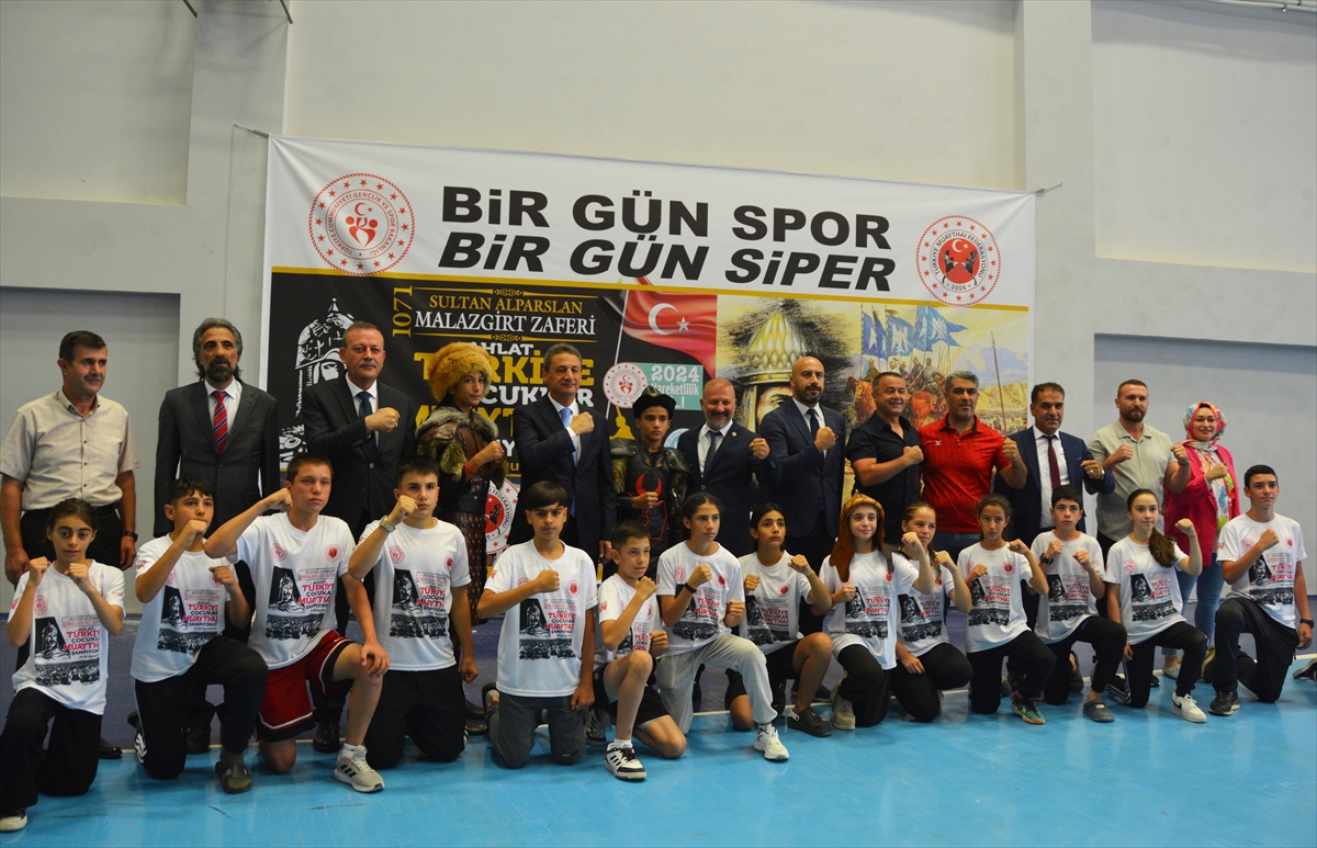 Bitlis'te Muaythai Şampiyonası  başladı