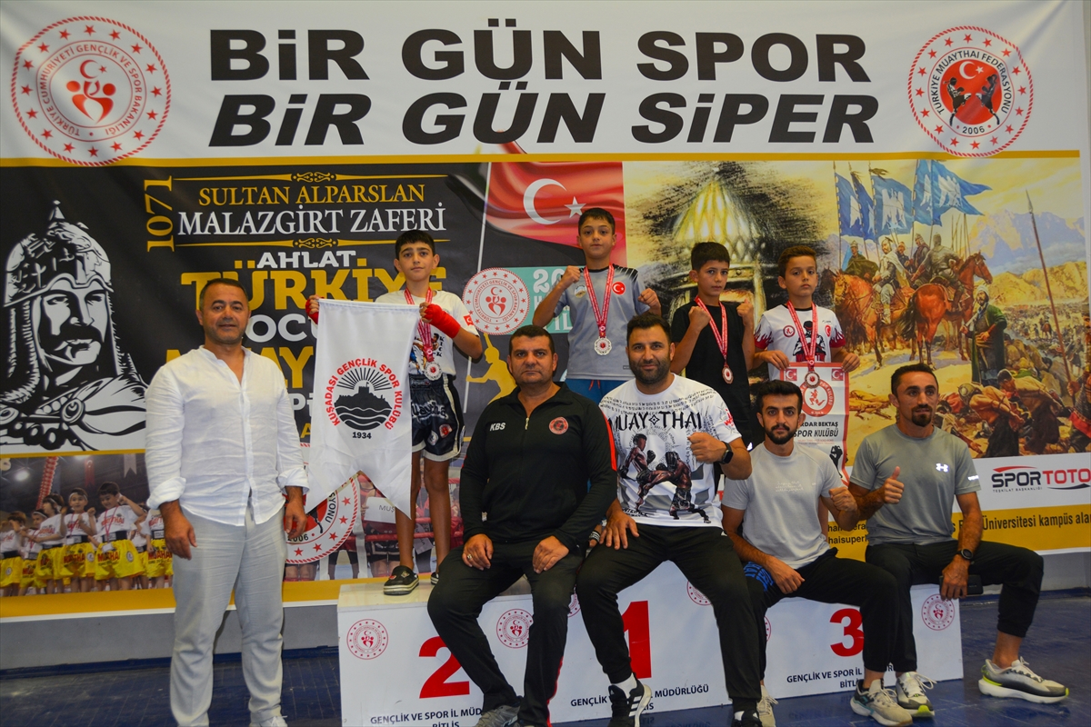 Bitlis'te düzenlenen Muaythai Şampiyonası sona erdi