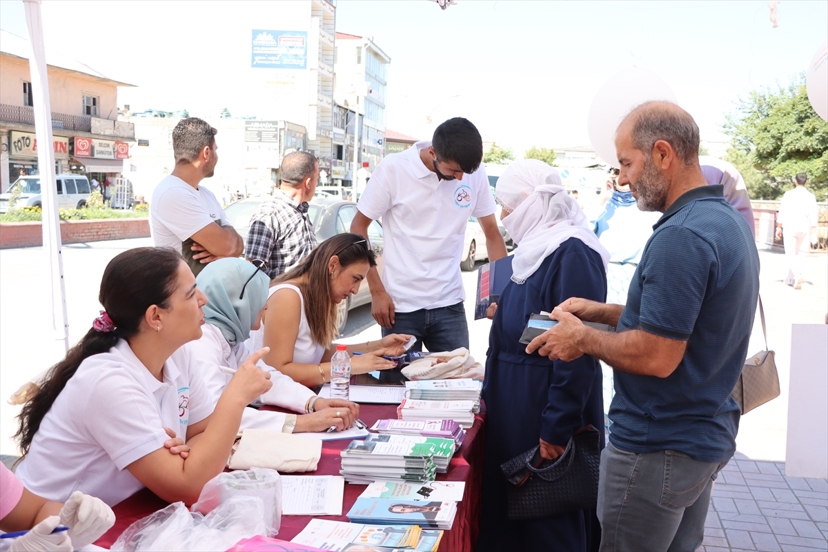 Van'da vatandaşlara kanser taraması yapıldı