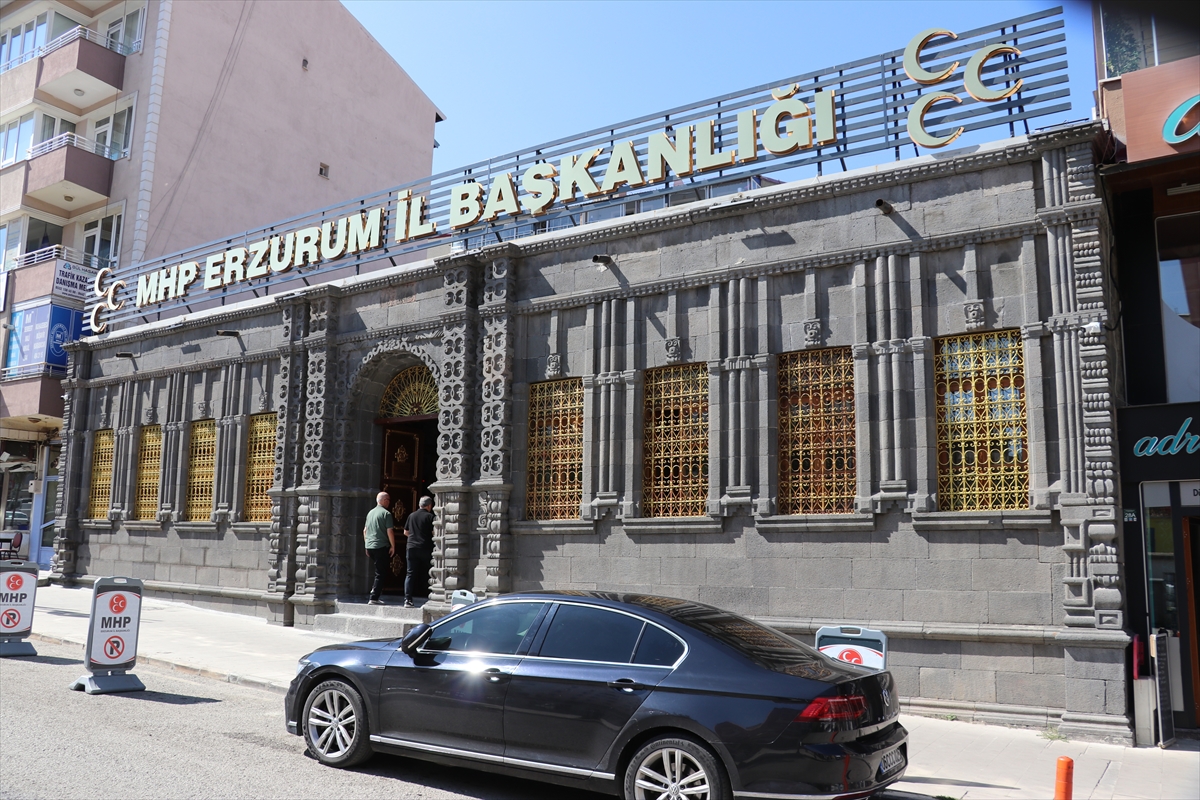 Erzurum'da asırlık konak MHP İl Başkanlığı binası oldu