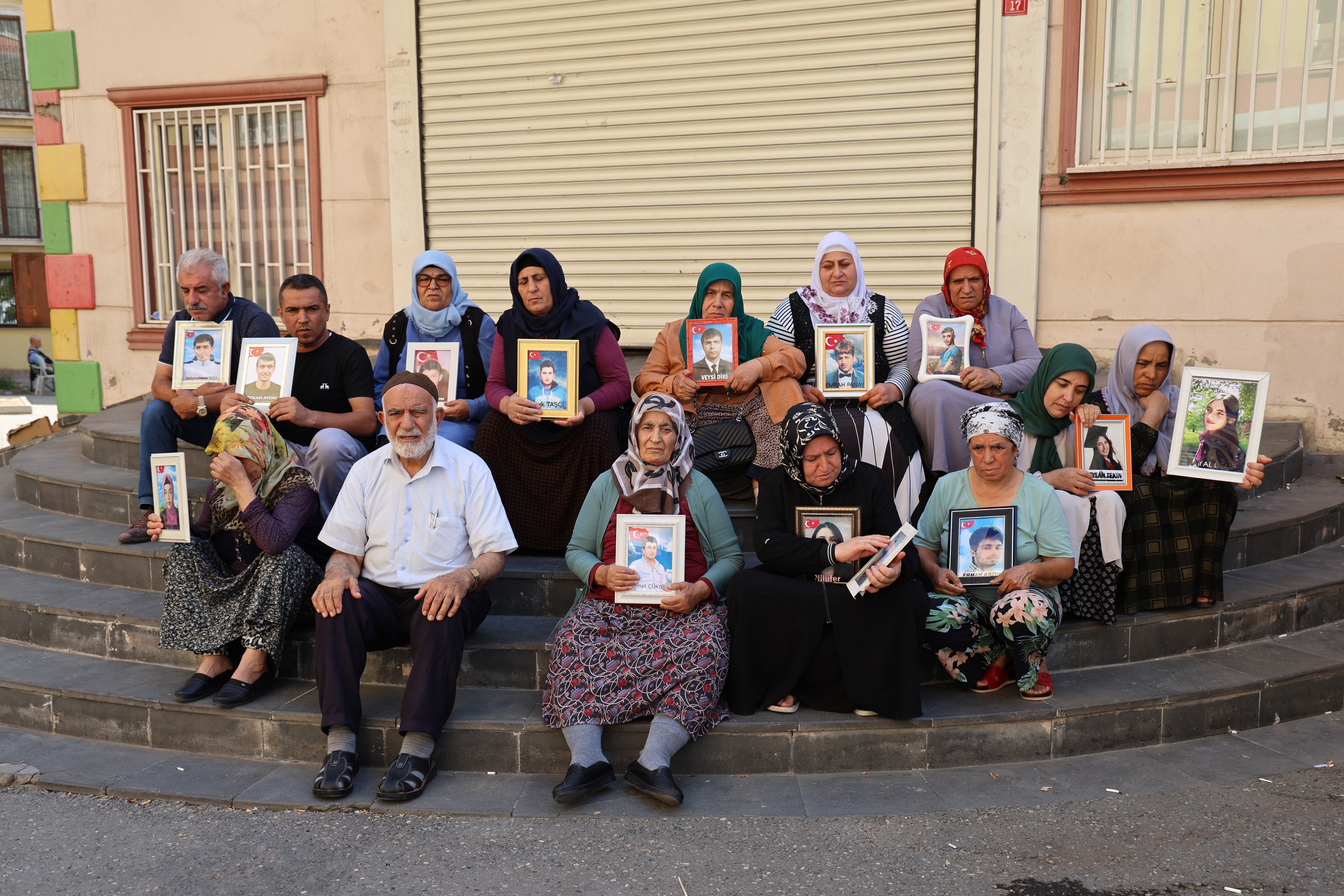 Diyarbakır’da ailelerin evlat nöbeti 6 yıldır sürüyor