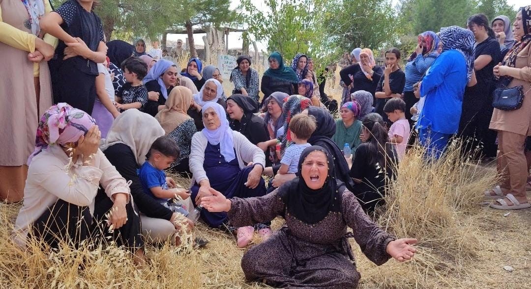 Narin, gözyaşları içinde son yolculuğuna uğurlandı