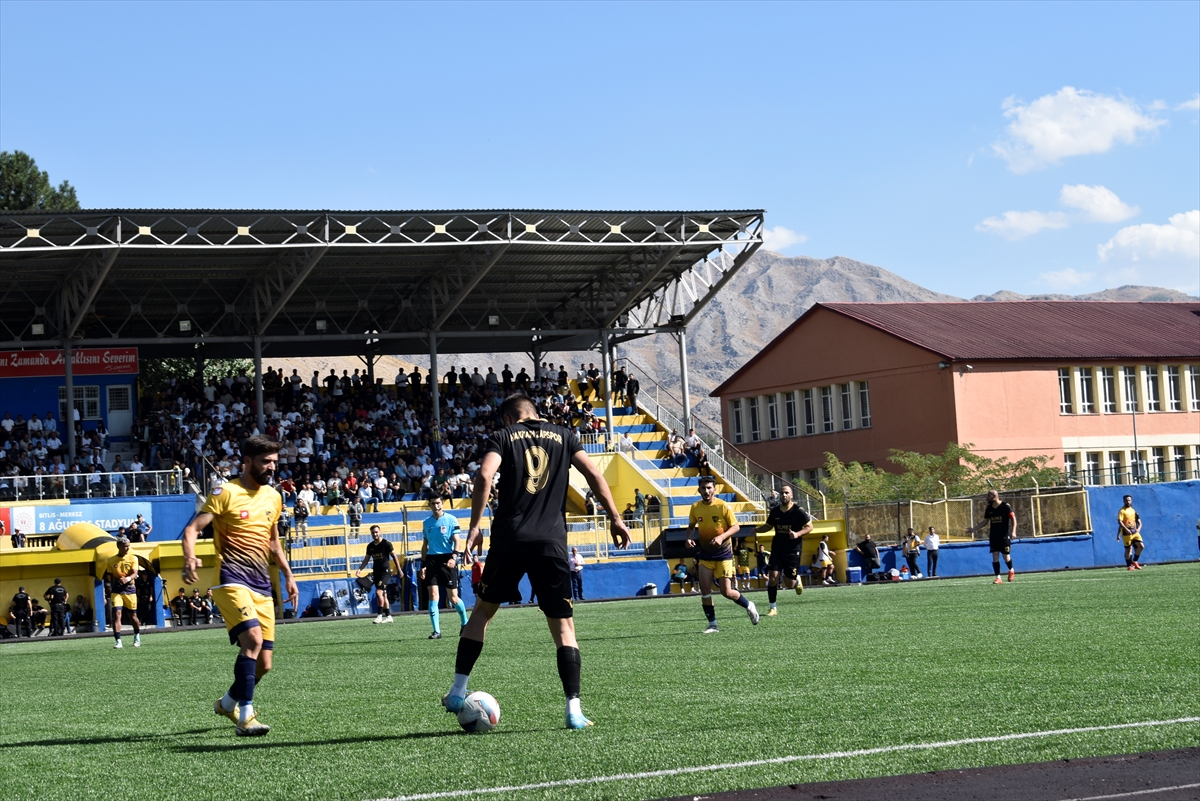 Bitlis Özgüzelderespor adını 2. tura yazdırdı