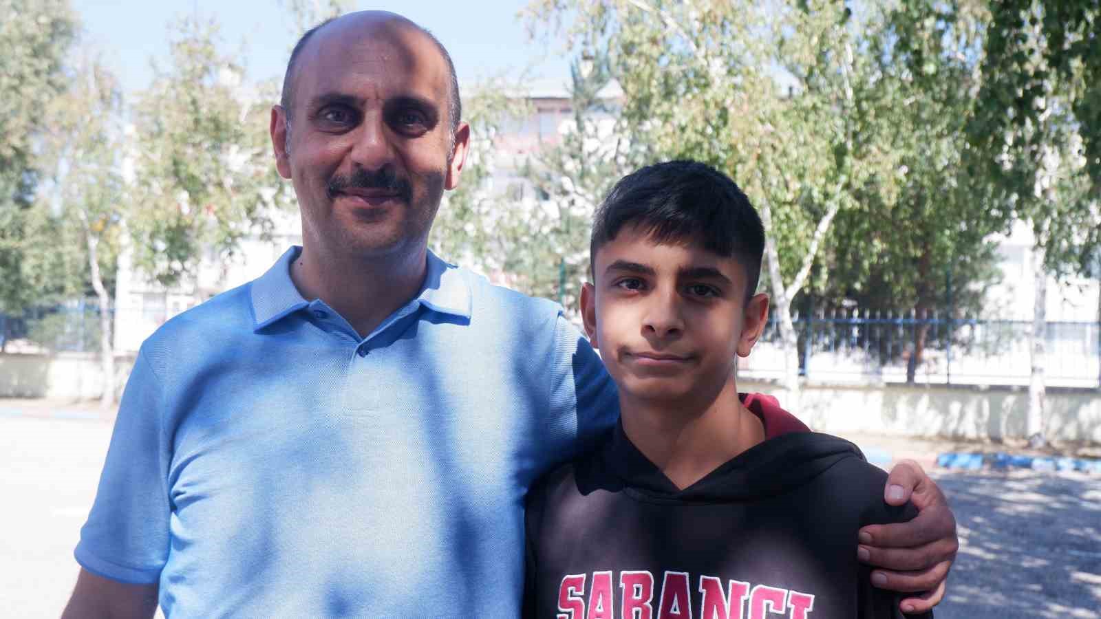 Erzurum'da boğulmaktan son anda kurtulan Yusuf, öğretmenine minnet duyuyor