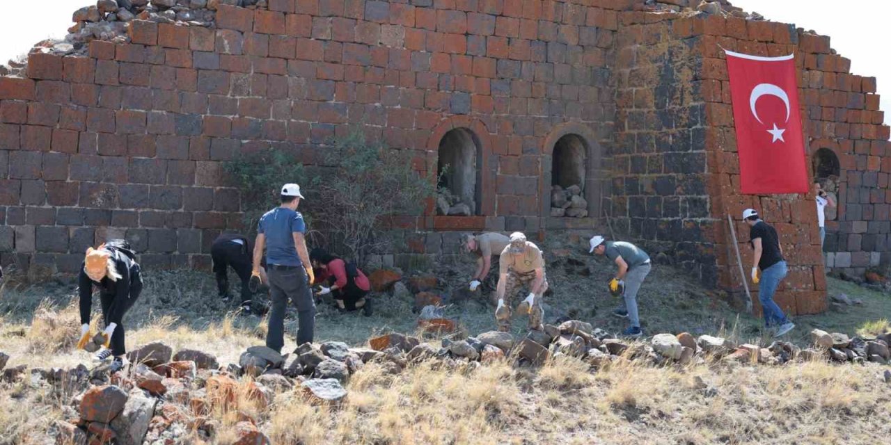 Erzurum emniyet ekiplerinden örnek çalışma