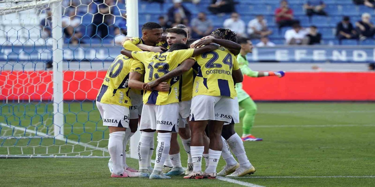 Kasımpaşa'ya konuk olan Fenerbahçe galibiyet elde etti