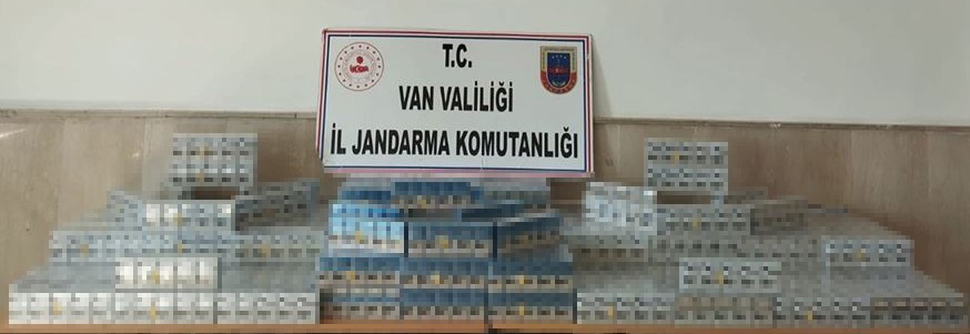 Van’da binlerce paket kaçak sigara ele geçirildi