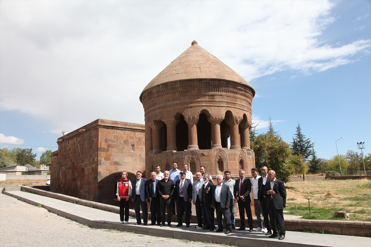 Bitlis'te gaziler, tarihi mekanları gezdi