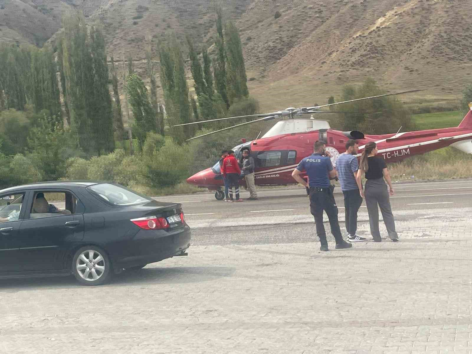 Erzurum'da kalp krizi geçiren hasta için ambulans helikopter yola indi