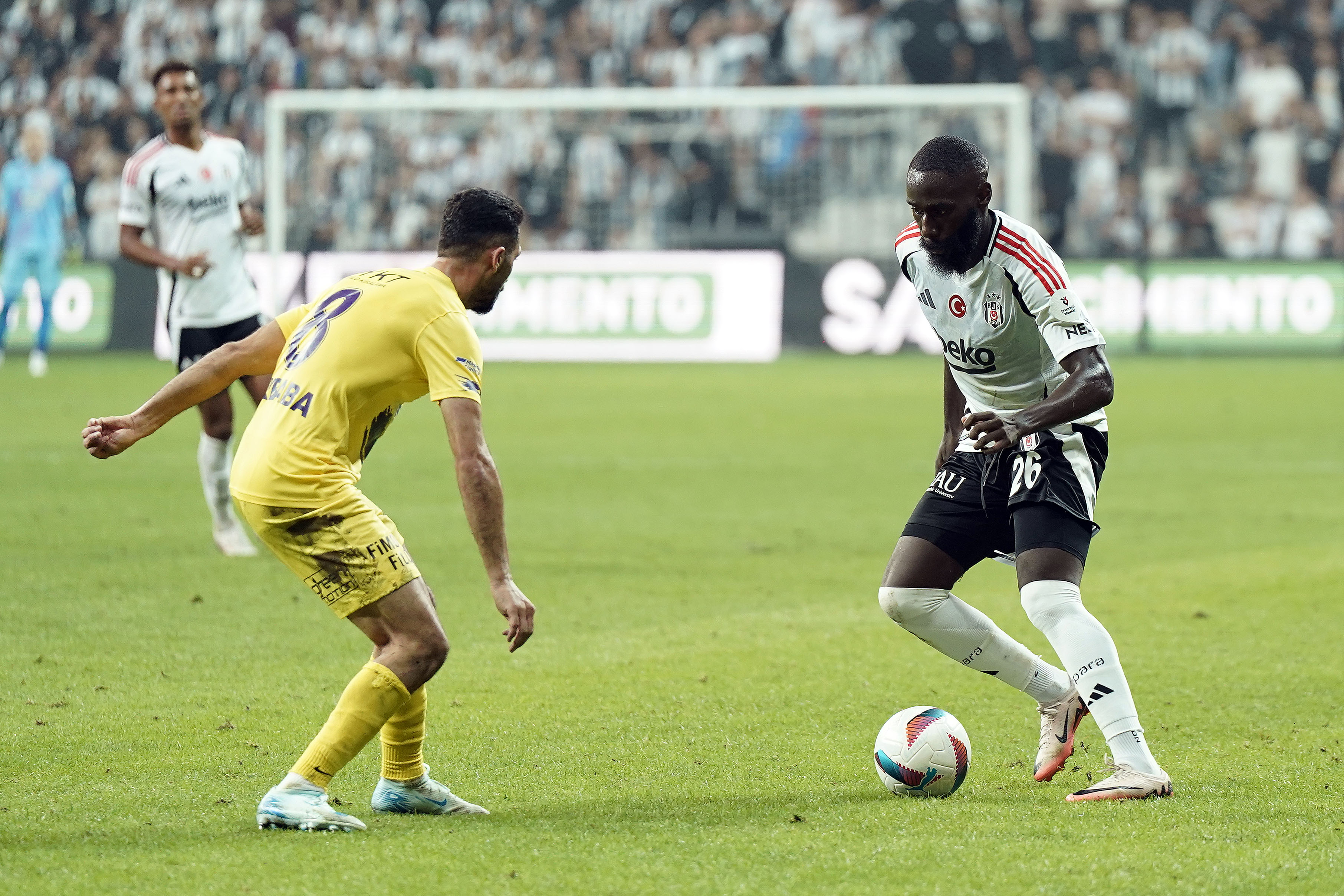 Beşiktaş'ta Gelecek Maçta Masuaku Takımını Yalnız Bırakacak