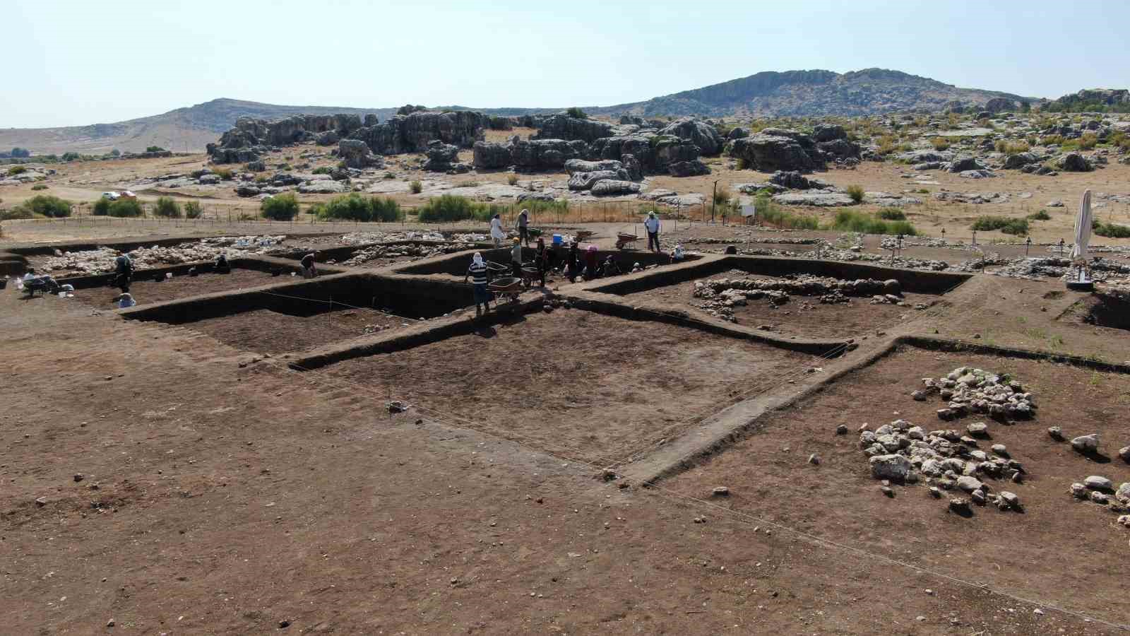 Diyarbakır'da Çayönü Tepesi kazıları 60 yıldır sürüyor