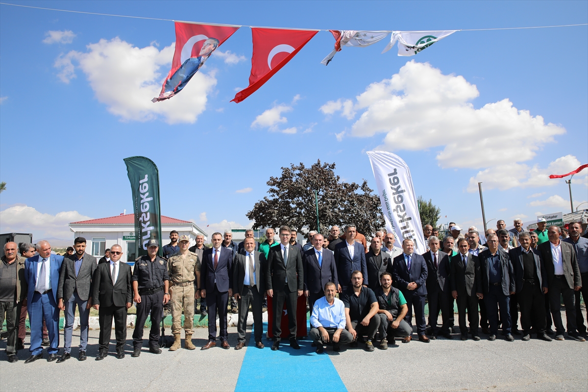 Van'da şeker pancarı alımı başladı