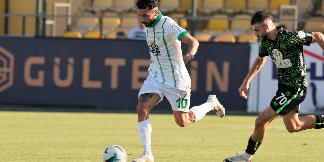 TFF 3. Lig'de Aliağaspor FK Evinden 3 Puan Alarak Ayrıldı