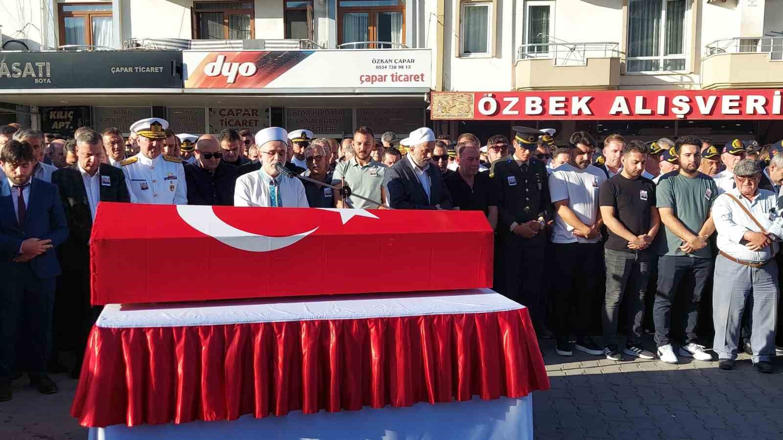 Ağrı'da şehit düşen Uzman Çavuş Burak Geniş'e memleketinde acı veda