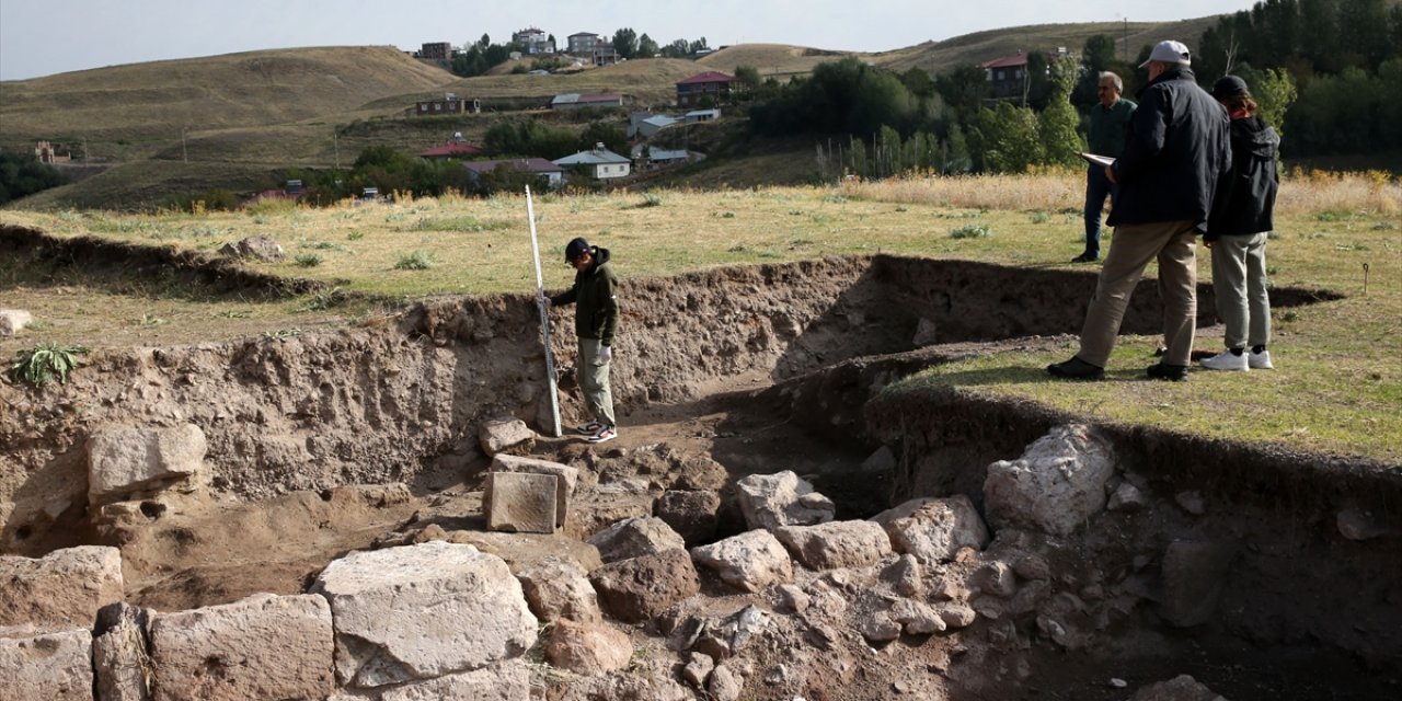 Bitlis'teki kazılarda su sarnıcı ortaya çıkarıldı