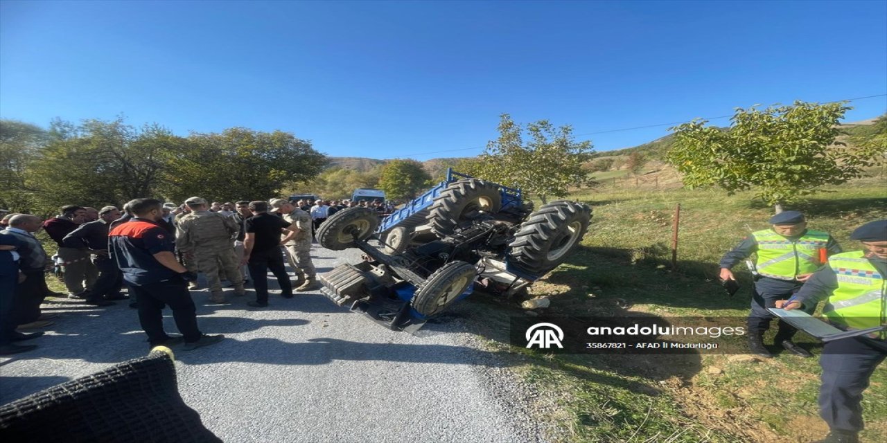 Bitlis'te Traktör Devrildi: Sürücü Vefat Etti